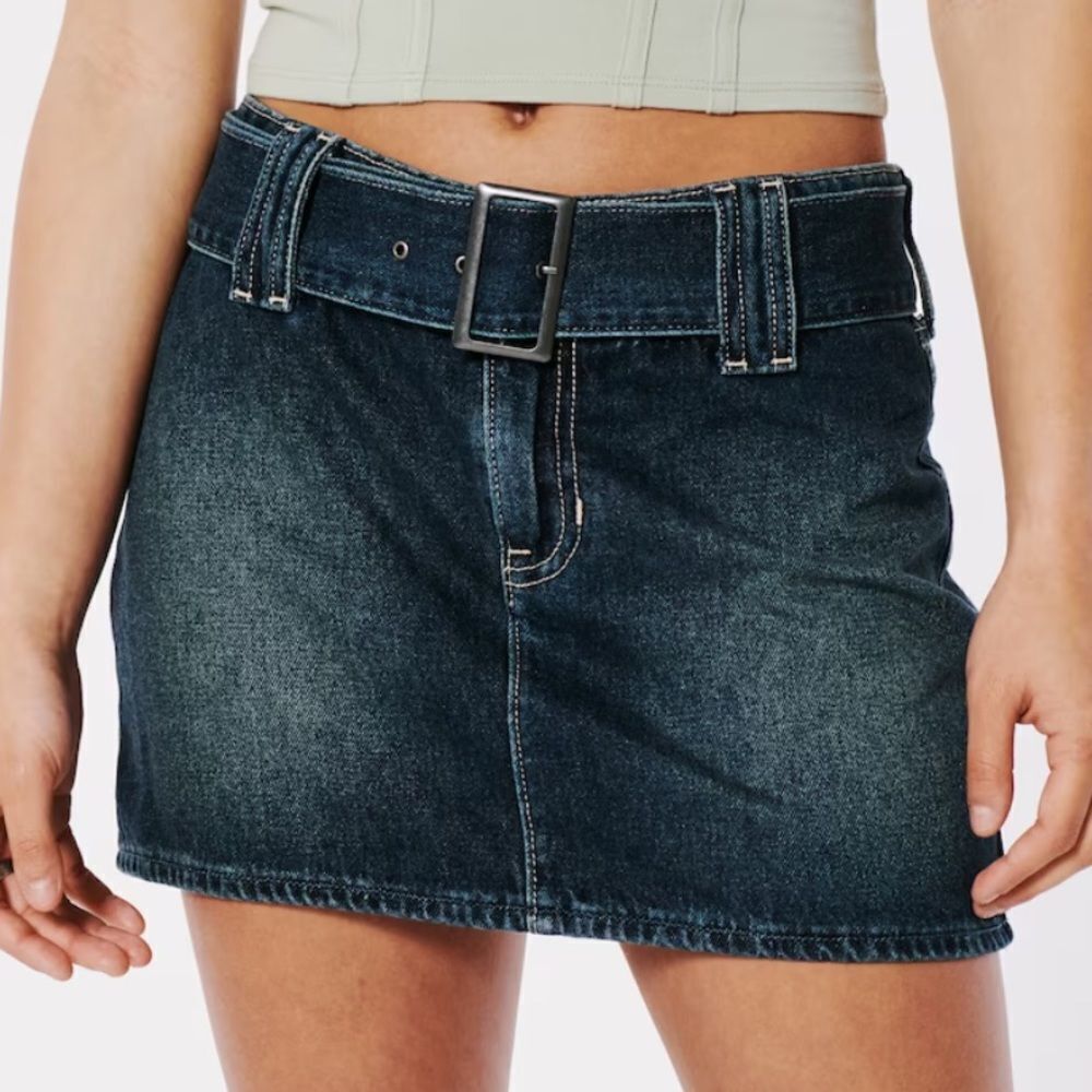 HOLLISTER LOW-RISE BELTED DENIM MINI SKIRT DARK WASH NWT - Picture 2 of 8